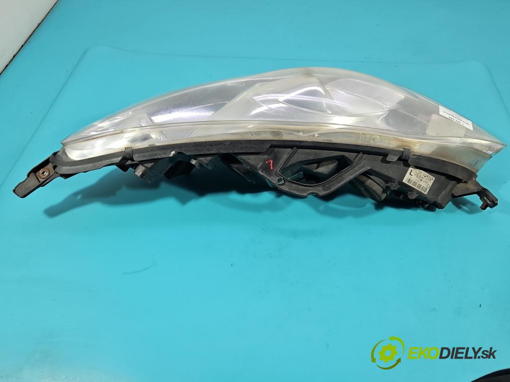 Peugeot 407 2.0 hdi 136 HP manual 100 kW 1997 cm3 5- Reflektor: ľavý 0301213201 (Kľučka dverí ostatné)