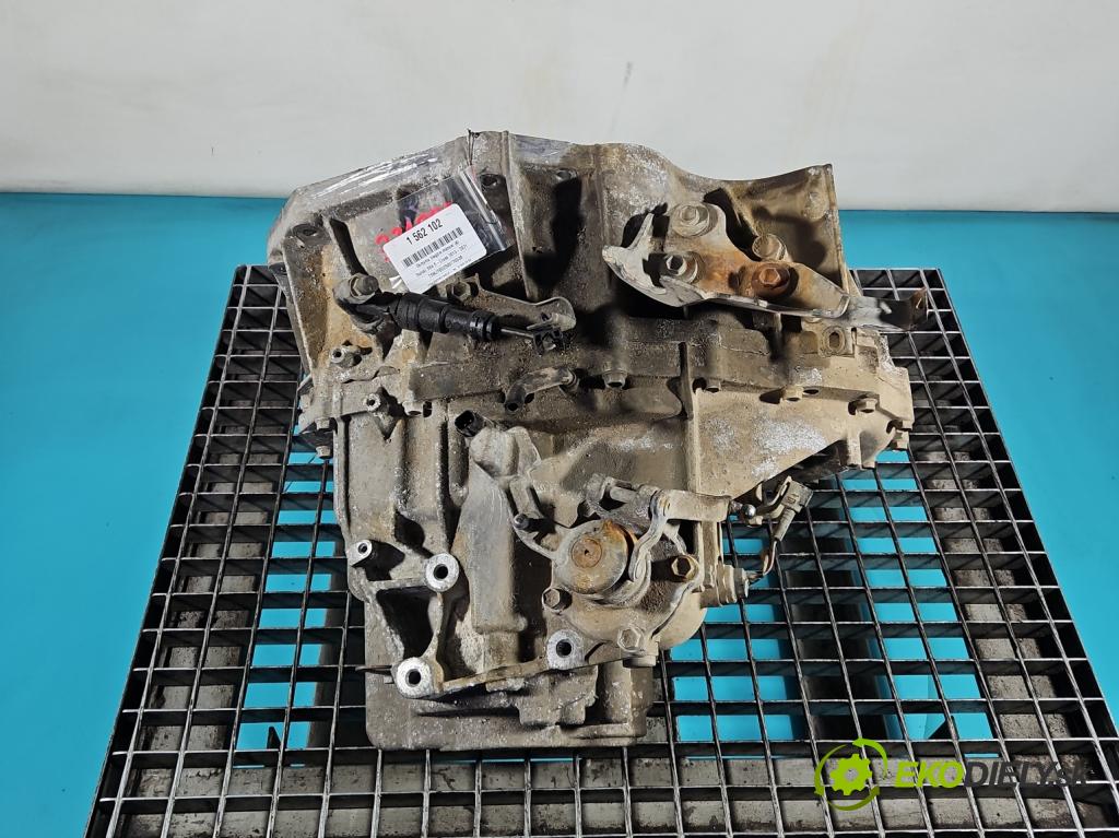 Suzuki SX4 S-Cross 2013-2021 1.4 T 129 hp manual 95 kW 1373 cm3 5- převodovka stupňová manual 0C00070ZE7