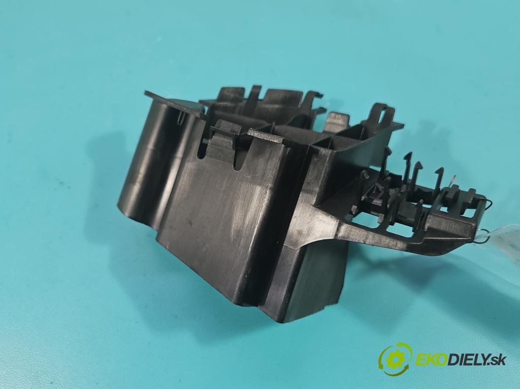 Mercedes S W222 2013-2020 3.0 cdi (656929) 340KM automatic 250 kW 2925 cm3 4- kryt plastová A2227510000