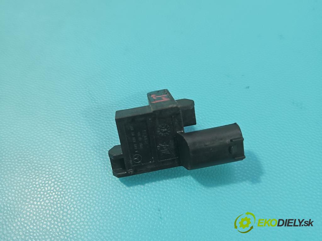 Mercedes S W222 2013-2020 3.0 cdi 656929 340KM: automatic 250 kW 2925 cm3 4- podsvietenie A0998200183