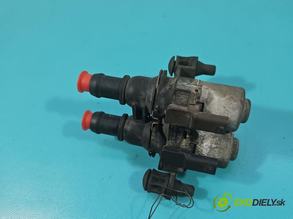 Mercedes S W222 2013-2020 3.0 cdi 656929 340KM automatic 250 kW 2925 cm3 4- ventil ohřívač: A0009820617 (Ventil topení)