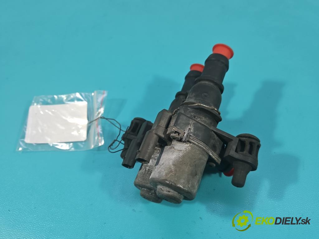 Mercedes S W222 2013-2020 3.0 cdi 656929 340KM automatic 250 kW 2925 cm3 4- ventil ohřívač: A0009820617 (Ventil topení)