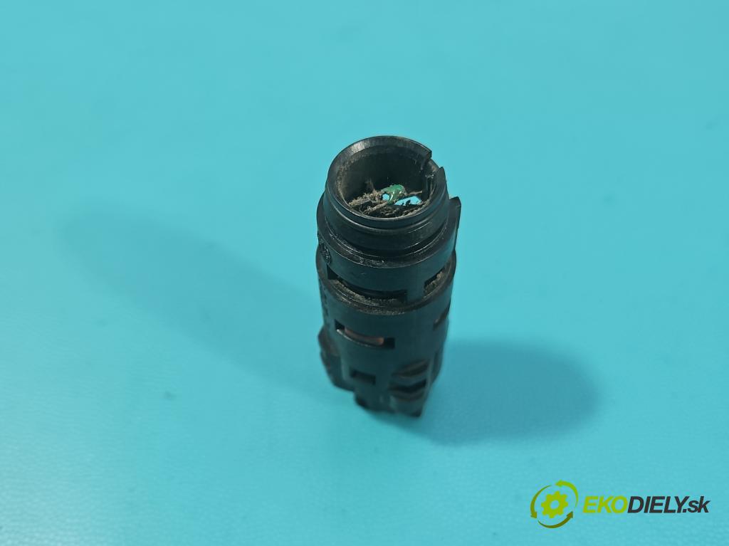 Ford Kuga Mk1 2008-2013 2.0 tdci 136hp manual 100 kW 1997 cm3 5- snímač teploty vnitřní 3M5T-19C734-AB