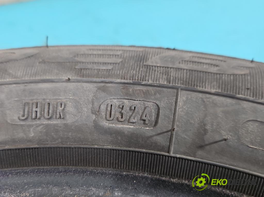 Skoda Rapid 2012-2019 1.2 TSI 86 hp manual 63 kW 1197 cm3 5- pneumatiky: celoročné para