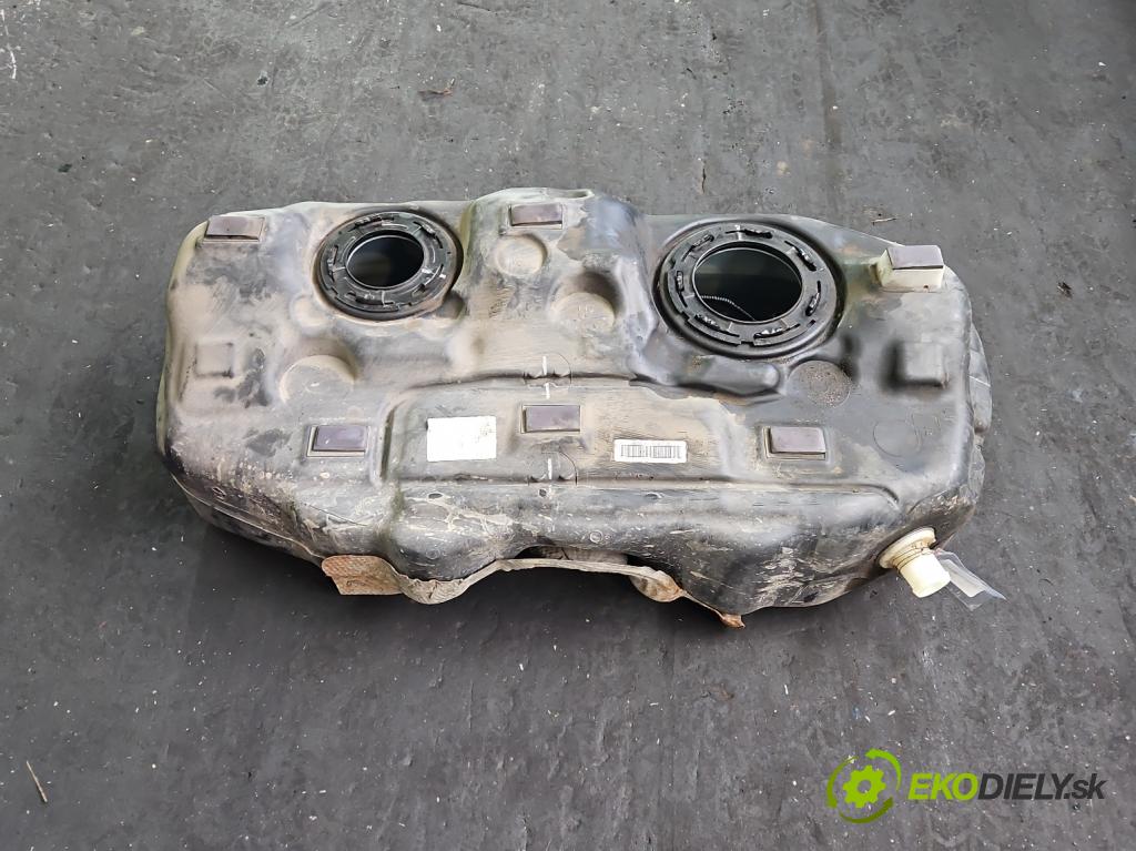 Jeep Cherokee KL 2013-2023 2.0 multijet: 140 HP manual 103 kW 1956 cm3 5- Nádrž: palivo 68109900AB (Palivová nádrž)