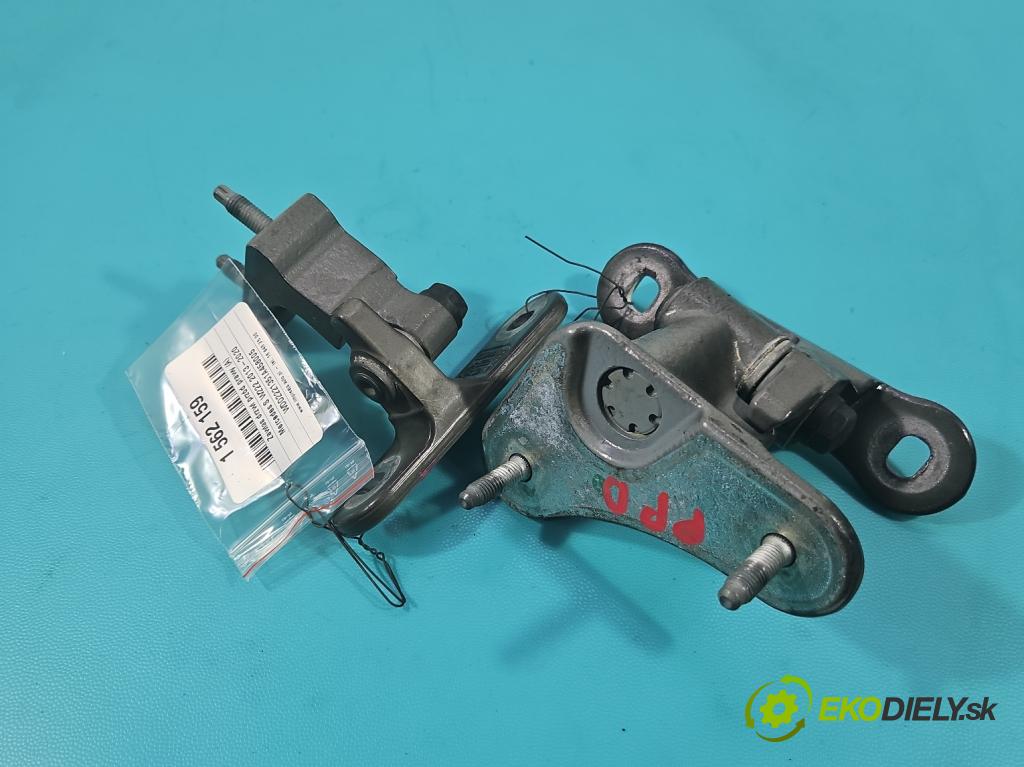 Mercedes S W222 2013-2020 3.0 cdi (656929) 340KM automatic 250 kW 2925 cm3 4- Závěs: dveře přední pravý A2227204001