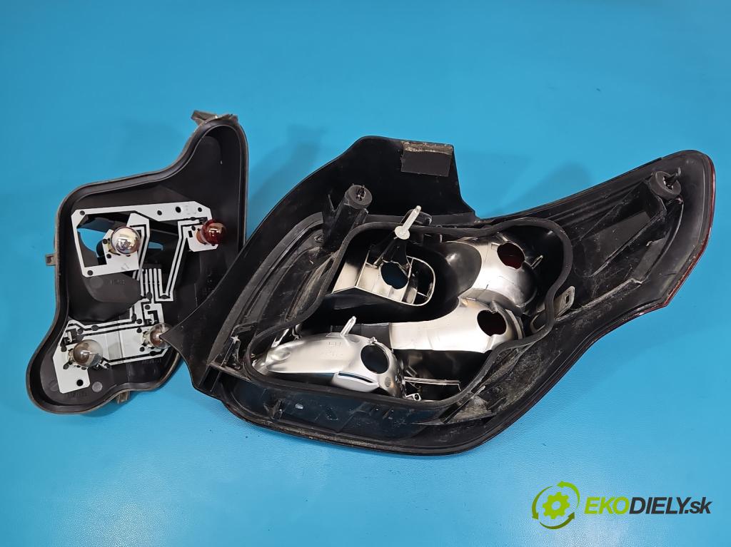 Citroen DS3 2010-2016 1.6 hdi 92 HP manual 68 kW 1560 cm3 3- svetlo / reflektor zadné ľavé 9676973880 (Kľučka dverí ostatné)