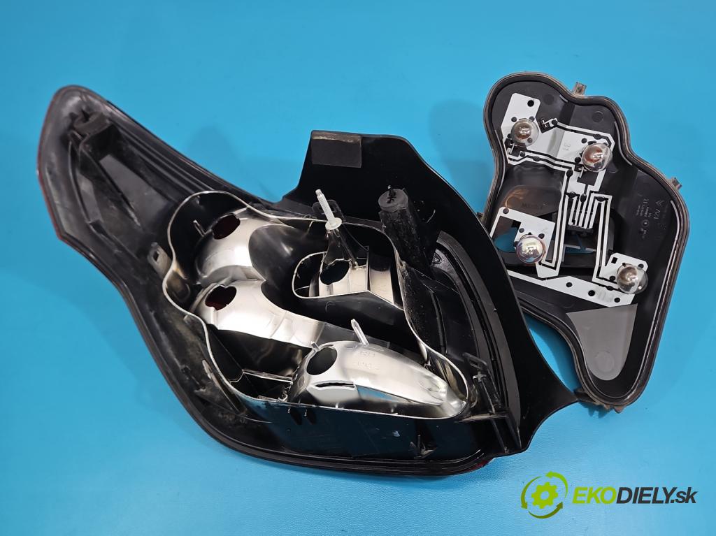 Citroen DS3 2010-2016 1.6 hdi 92 HP manual 68 kW 1560 cm3 3- svetlo / reflektor zadné pravé 9676973380 (Kľučka dverí ostatné)