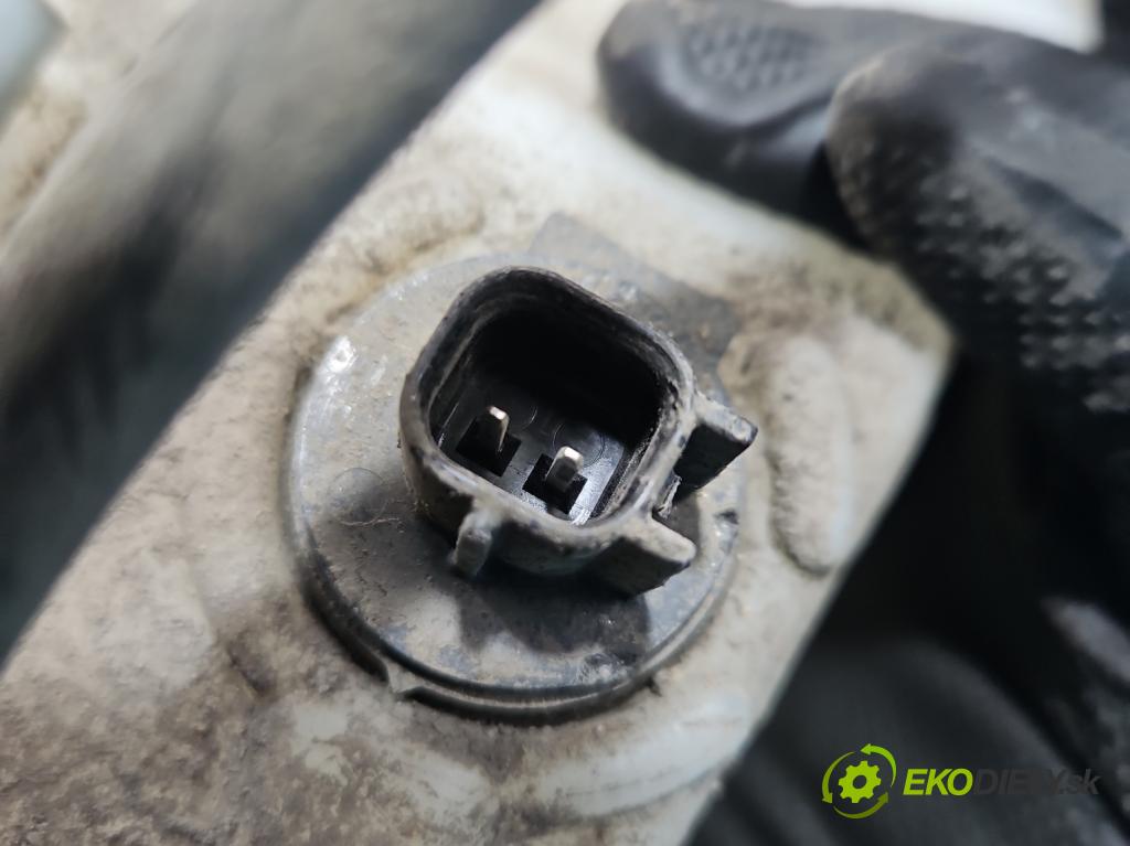 Jeep Cherokee KL 2013-2023 2.0 multijet 140 hp manual 103 kW 1956 cm3 5- nádržka tekutina: ostřikovačů 55115B