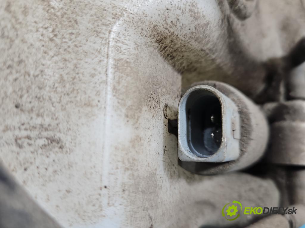 Jeep Cherokee KL 2013-2023 2.0 multijet 140 hp manual 103 kW 1956 cm3 5- nádržka tekutina: ostřikovačů 55115B