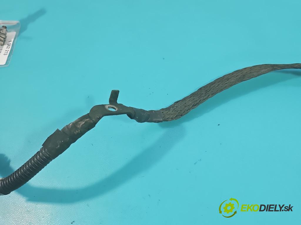 Jeep Cherokee KL 2013-2023 2.0 multijet: 140 HP manual 103 kW 1956 cm3 5- kontakt mínus: 04692269AI