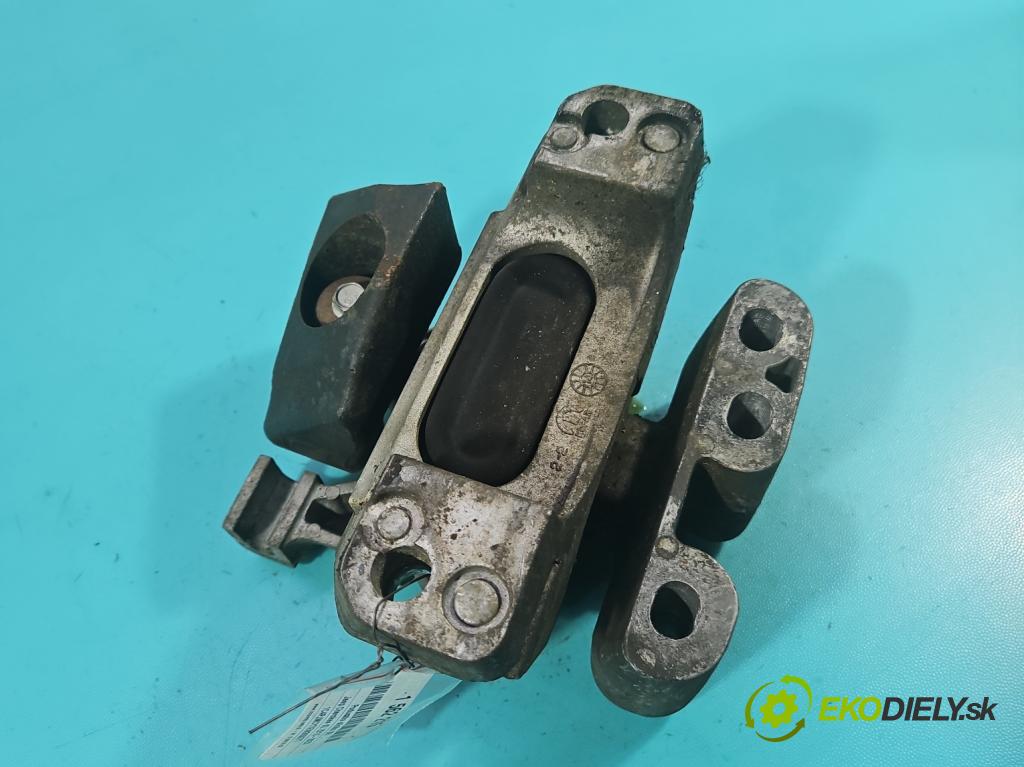 Jeep Cherokee KL 2013-2023 2.0 multijet 140 hp manual 103 kW 1956 cm3 5- Polštář: motoru P68102281AF (Držák motoru)