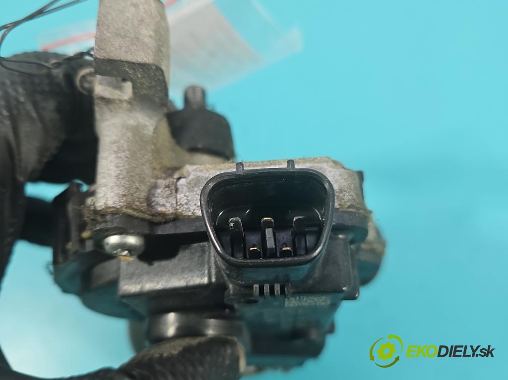 Jeep Cherokee KL 2013-2023 2.0 multijet: 140 HP manual 103 kW 1956 cm3 5- motor stieračov predné 68102175AA