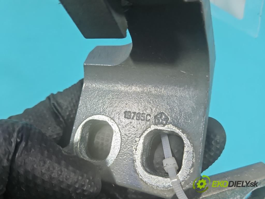 Jeep Cherokee KL 2013-2023 2.0 multijet 140 hp manual 103 kW 1956 cm3 5- Závěs: dveře přední levý 19795C
