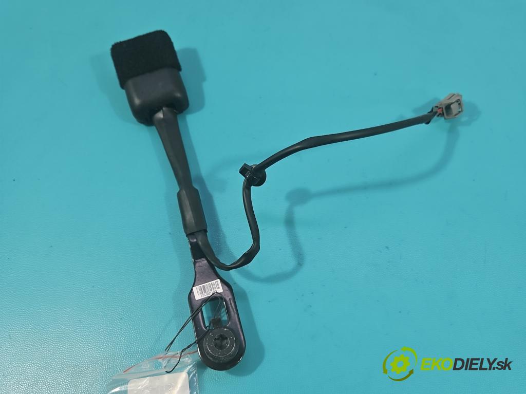 Jeep Cherokee KL 2013-2023 2.0 multijet: 140 HP manual 103 kW 1956 cm3 5- pas bezpečnosť: predné ľavý