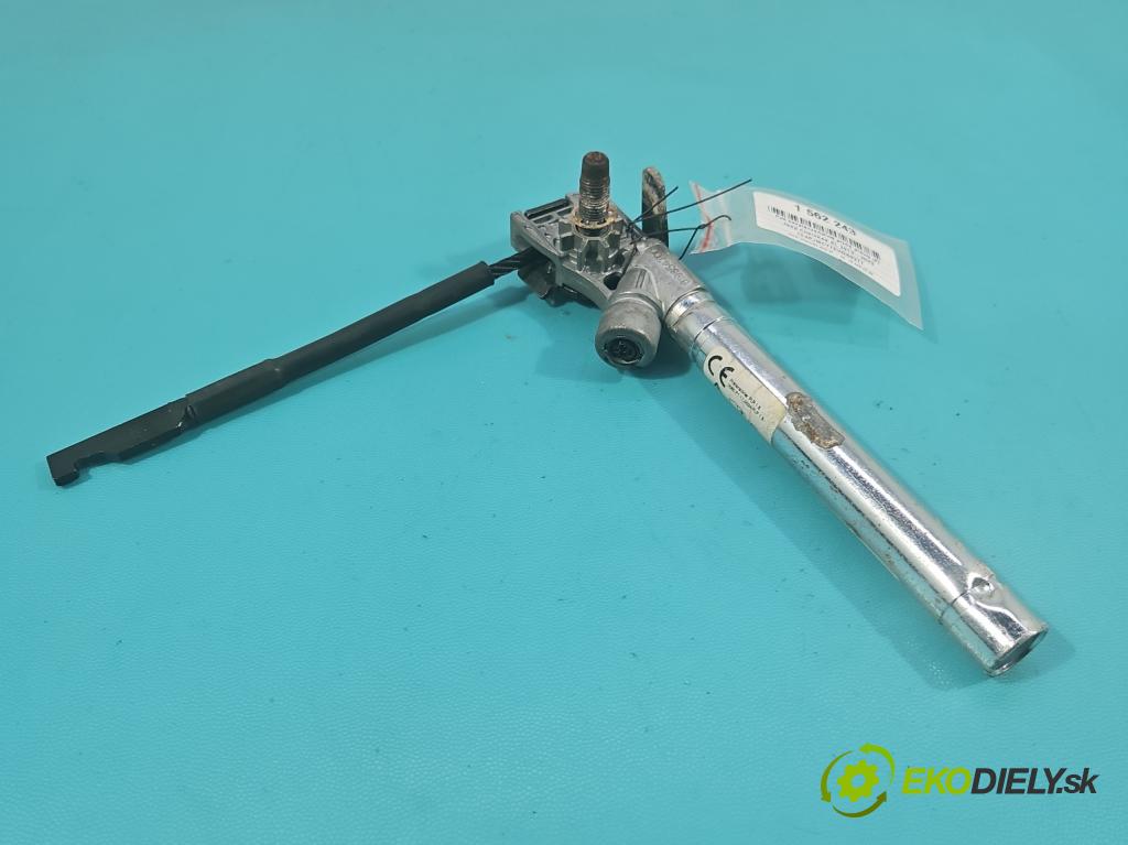 Jeep Cherokee KL 2013-2023 2.0 multijet 140 hp manual 103 kW 1956 cm3 5- stěna bezpečnost přední pravý P68204518AA