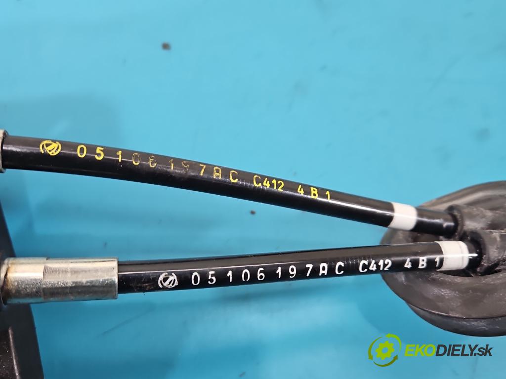 Jeep Cherokee KL 2013-2023 2.0 multijet: 140 HP manual 103 kW 1956 cm3 5- Páka: Změny: stupeň,rýchlosť 5MF471X9AC (Rýchlostná páka (kulisa))