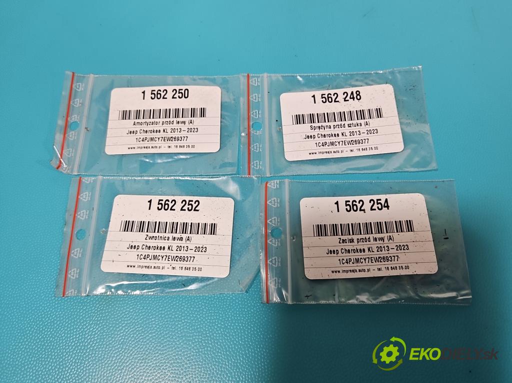 Jeep Cherokee KL 2013-2023 2.0 multijet: 140 HP manual 103 kW 1956 cm3 5- náboj ľavé  (Náboj kolesa)