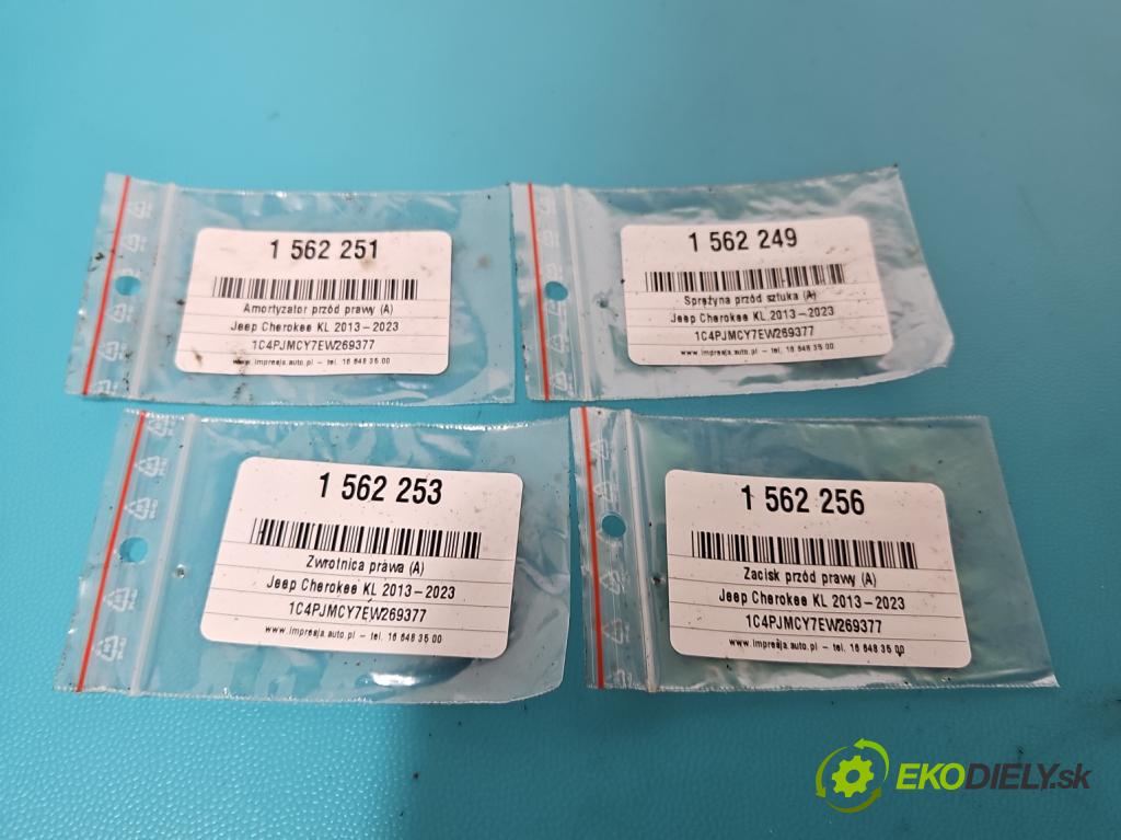 Jeep Cherokee KL 2013-2023 2.0 multijet: 140 HP manual 103 kW 1956 cm3 5- náboj pravé  (Náboj kolesa)