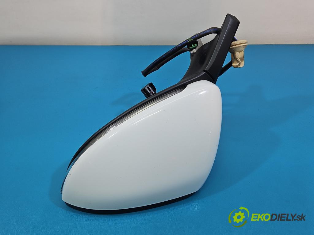 Vw Golf VII 2012-2020 1.2 TSI 86 HP manual 63 kW 1197 cm3 5- zrkadlo ľavé  (Kľučka dverí ostatné)