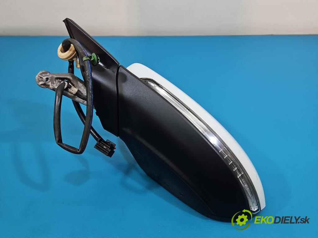 Vw Golf VII 2012-2020 1.2 TSI 86 HP manual 63 kW 1197 cm3 5- zrkadlo ľavé  (Kľučka dverí ostatné)