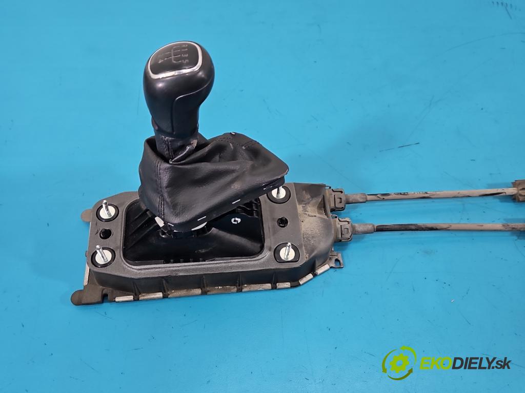 Skoda Rapid 2012-2019 1.2 TSI 86 HP manual 63 kW 1197 cm3 5- Páka: Změny: stupeň,rýchlosť 5JA711061 (Rýchlostná páka (kulisa))