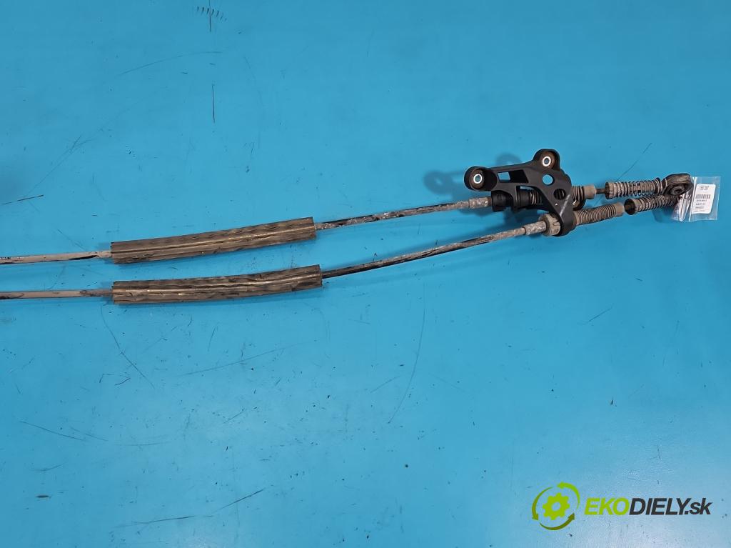 Skoda Rapid 2012-2019 1.2 TSI 86 HP manual 63 kW 1197 cm3 5- Páka: Změny: stupeň,rýchlosť 5JA711061 (Rýchlostná páka (kulisa))