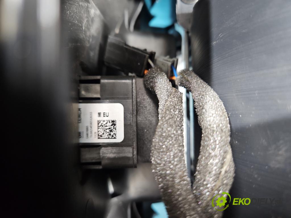 Opel Insignia A 2008-2017 2.0 cdti B20DTH: 170 HP manual 125 kW 1956 cm3 4- operadlo 524960853 (Lakťová opierka)