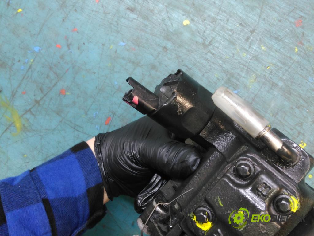 Peugeot 407 2.0 hdi 136 HP manual 100 kW 1997 cm3 5- čerpadlo vstrekovacia 9658193980 (Vstrekovacie čerpadlo)