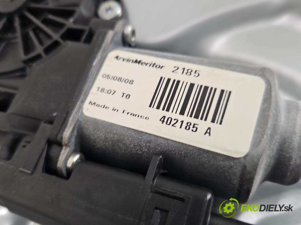 Kia Ceed I 2006-2012 1.4 16V 105 HP manual 77 kW 1396 cm3 3- mechanizmus okna predné ľavý 402185A