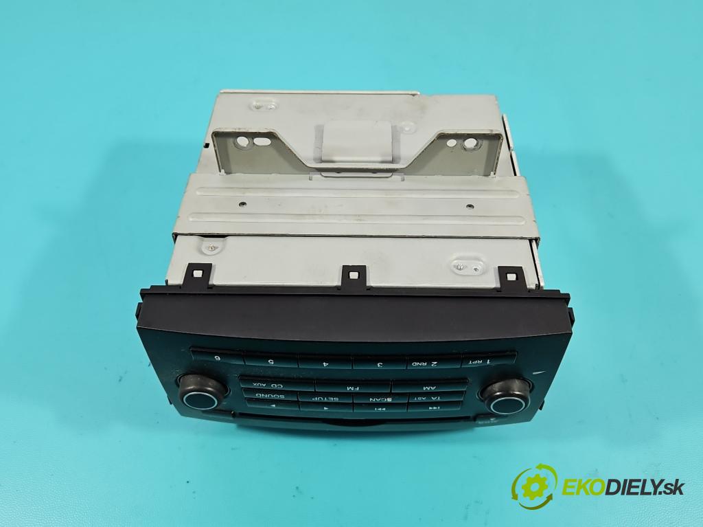 Kia Ceed I 2006-2012 1.4 16V 105 HP manual 77 kW 1396 cm3 3- Radio originál 96140-1H600