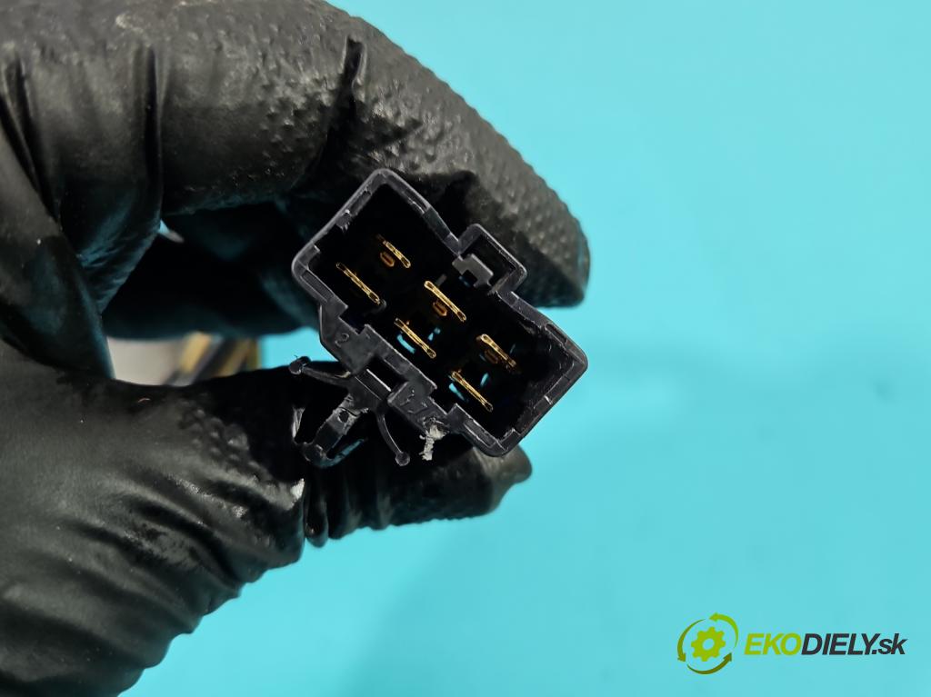 Kia Ceed I 2006-2012 1.4 16V 105 HP manual 77 kW 1396 cm3 3- Spínačka  (Spínacia skrinka)