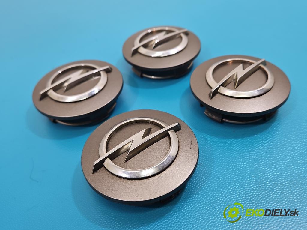 Opel Insignia A 2008-2017 2.0 cdti B20DTH 170 hp manual 125 kW 1956 cm3 4- Víčka: felg komplet 