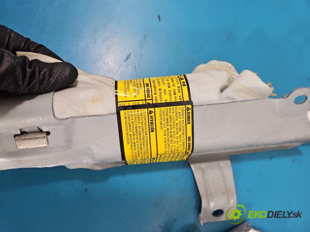 Kia Ceed I 2006-2012 1.4 16V 105 hp manual 77 kW 1396 cm3 3- kokpit,přistrojova deska