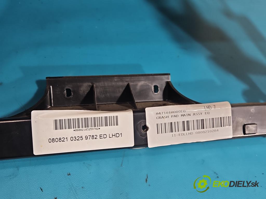 Kia Ceed I 2006-2012 1.4 16V 105 hp manual 77 kW 1396 cm3 3- kokpit,přistrojova deska