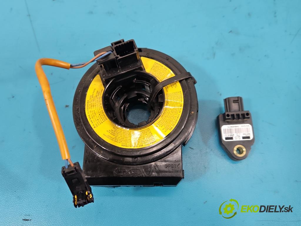 Kia Ceed I 2006-2012 1.4 16V 105 hp manual 77 kW 1396 cm3 3- kokpit,přistrojova deska