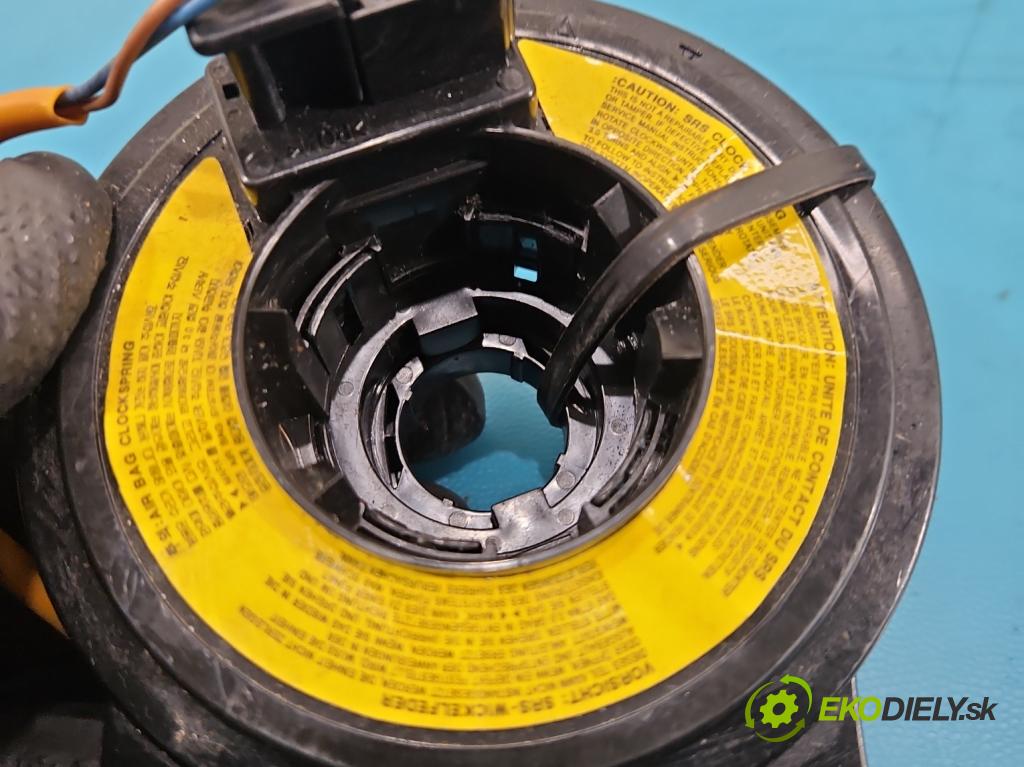 Kia Ceed I 2006-2012 1.4 16V 105 hp manual 77 kW 1396 cm3 3- kokpit,přistrojova deska