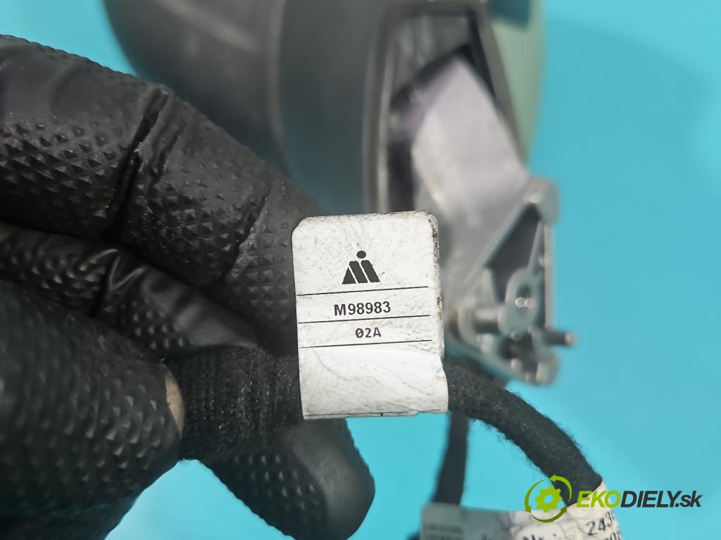 Skoda Superb IV 2023- 2.0 TDI 150 HP automatic 110 kW 1968 cm3 5- zrkadlo ľavé  (Kľučka dverí ostatné)