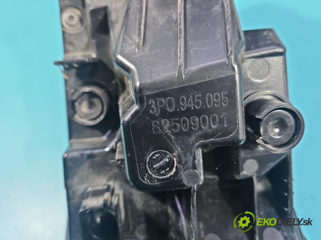 Skoda Superb IV 2023- 2.0 TDI 150 HP automatic 110 kW 1968 cm3 5- svetlo / reflektor zadné ľavé 3P0945095 (Kľučka dverí ostatné)