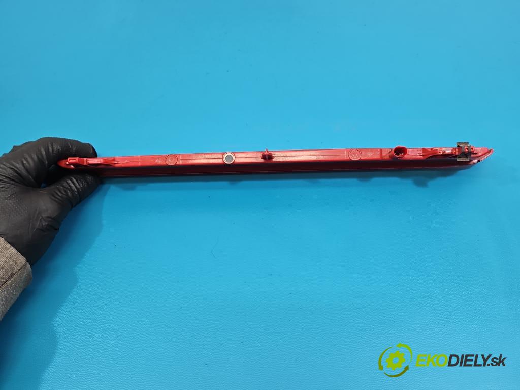 Skoda Superb IV 2023- 2.0 TDI 150 HP automatic 110 kW 1968 cm3 5- světlo: stop: 5H0945087B