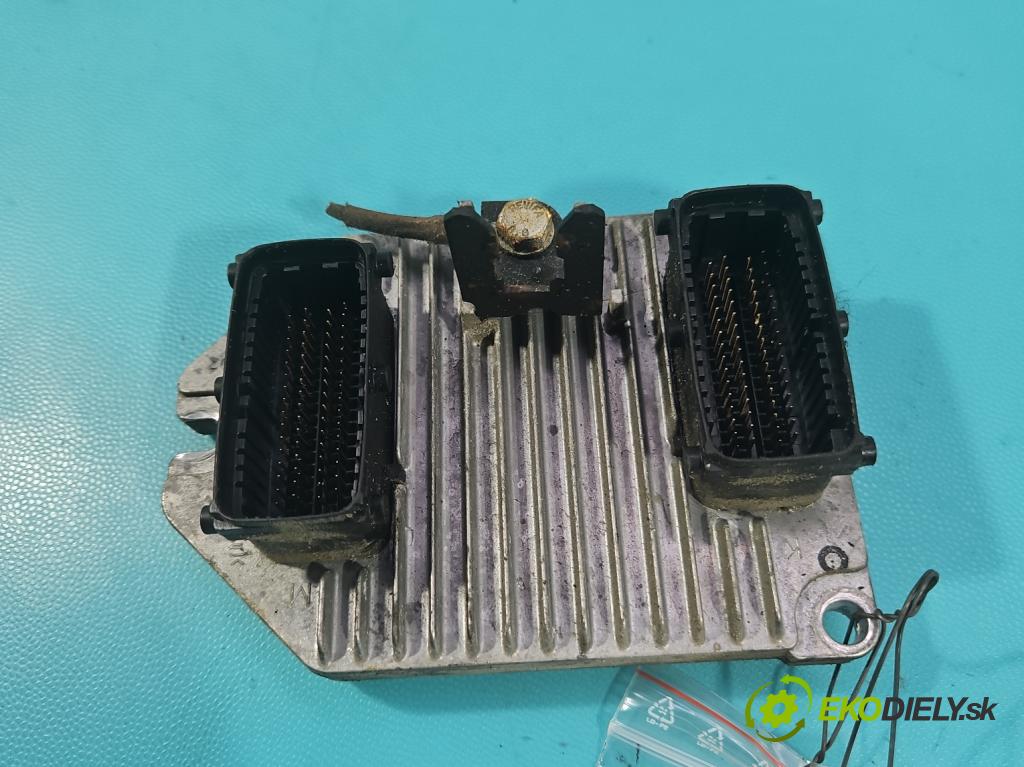 Opel Vectra C 2002-2008 1.8 16V 122 HP manual 90 kW 1796 cm3 4- riadiaca jednotka motora 09179499