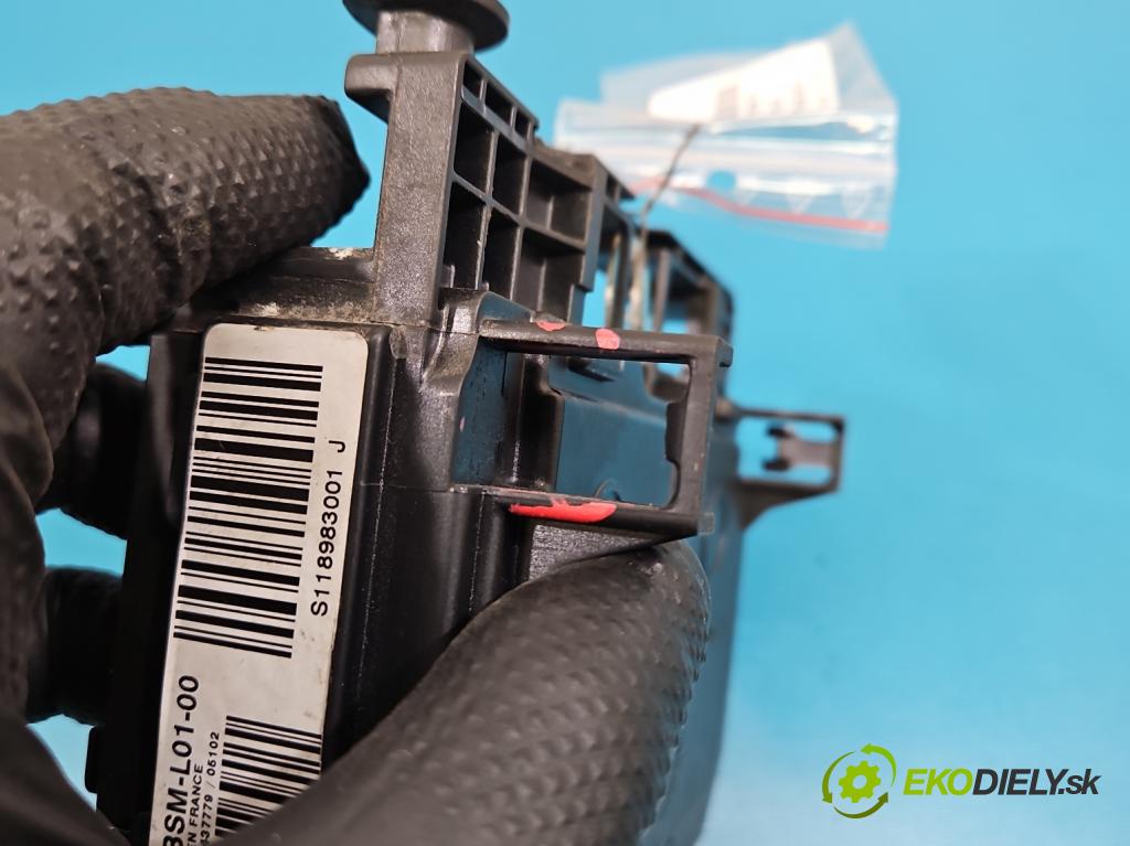 Peugeot 407 2.0 hdi 136 HP manual 100 kW 1997 cm3 5- riadiaca jednotka ostatné 9656086080