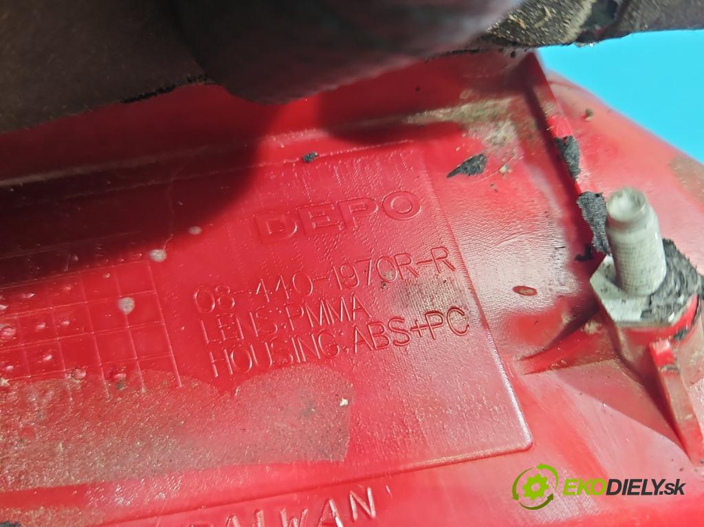 Mercedes S W221 2005-2013 3.5 V6 272 HP automatic 200 kW 3498 cm3 4- svetlo / reflektor zadné pravé  (Kľučka dverí ostatné)