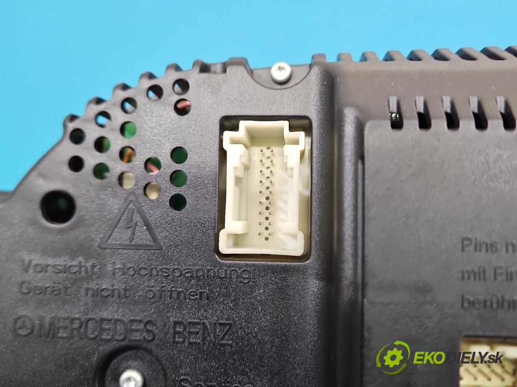 Mercedes S W221 2005-2013 3.5 V6 272 HP automatic 200 kW 3498 cm3 4- prístrojovka/ budíky A2215404147 (Prístrojová doska)