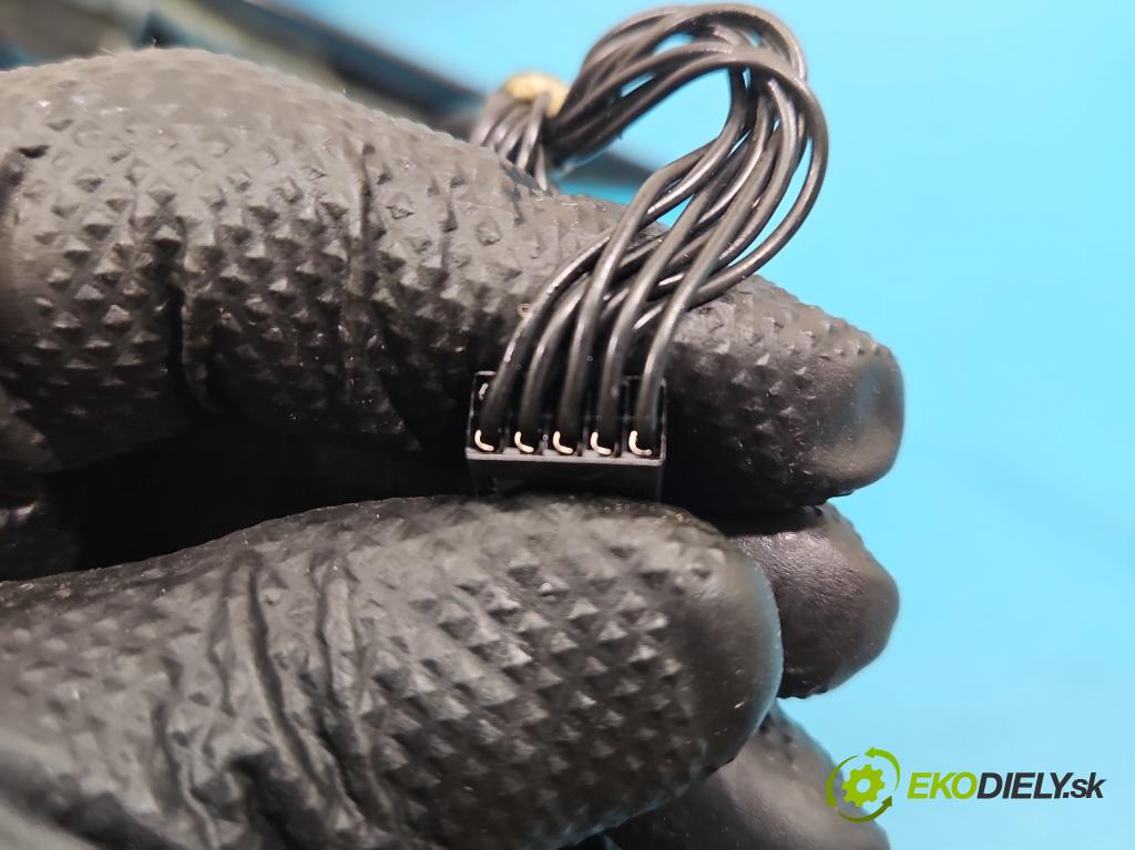 Mercedes S W221 2005-2013 3.5 V6 272 HP automatic 200 kW 3498 cm3 4- zrkadlo ľavé  (Kľučka dverí ostatné)