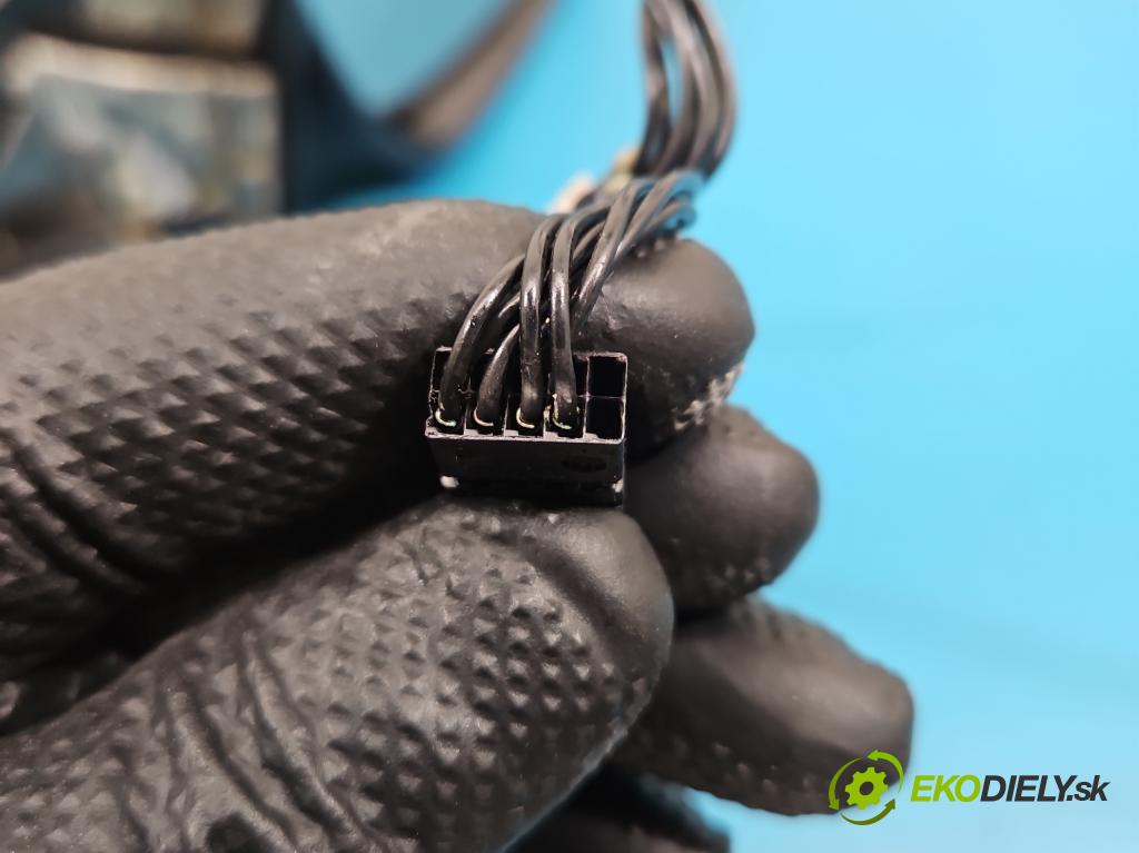 Mercedes S W221 2005-2013 3.5 V6 272 HP automatic 200 kW 3498 cm3 4- zrkadlo pravé  (Kľučka dverí ostatné)