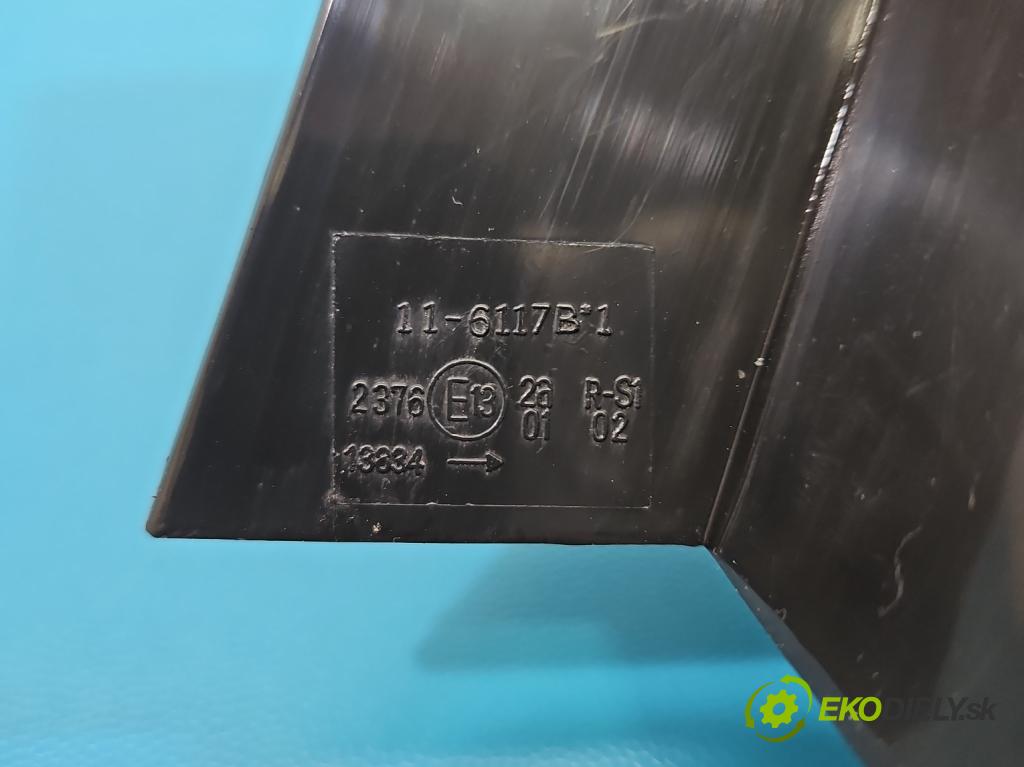 Mazda 3 I BK 2003-2009 1.6 citd 109 HP manual 80 kW 1560 cm3 5- svetlo / reflektor zadné pravé  (Kľučka dverí ostatné)