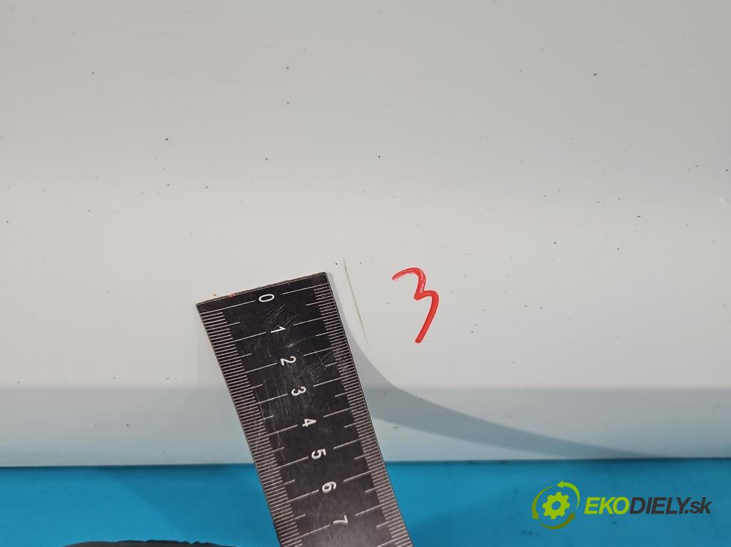 Vw Golf VII 2012-2020 1.2 TSI 86 HP manual 63 kW 1197 cm3 5- dvere predné pravé  (Kľučka dverí ostatné)