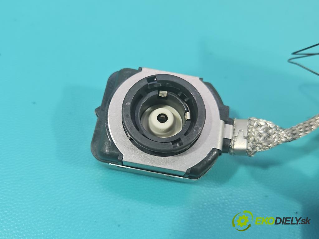 Toyota Rav4 IV 2013-2018 2.0 D4D 124hp manual 91 kW 1998 cm3 5- střídač: xenon 85967-45010 (Riadiaca jednotka xenónu)