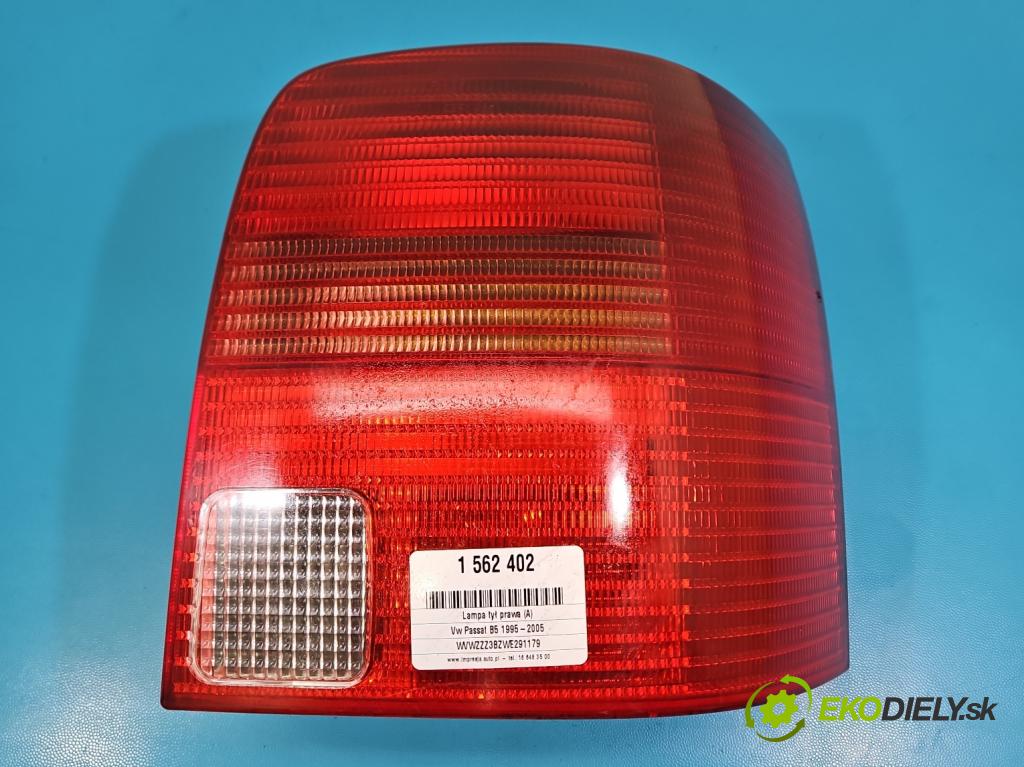Vw Passat B5 1995-2005 1.9 tdi 90 HP manual 66 kW 1896 cm3 5- svetlo / reflektor zadné pravé  (Kľučka dverí ostatné)